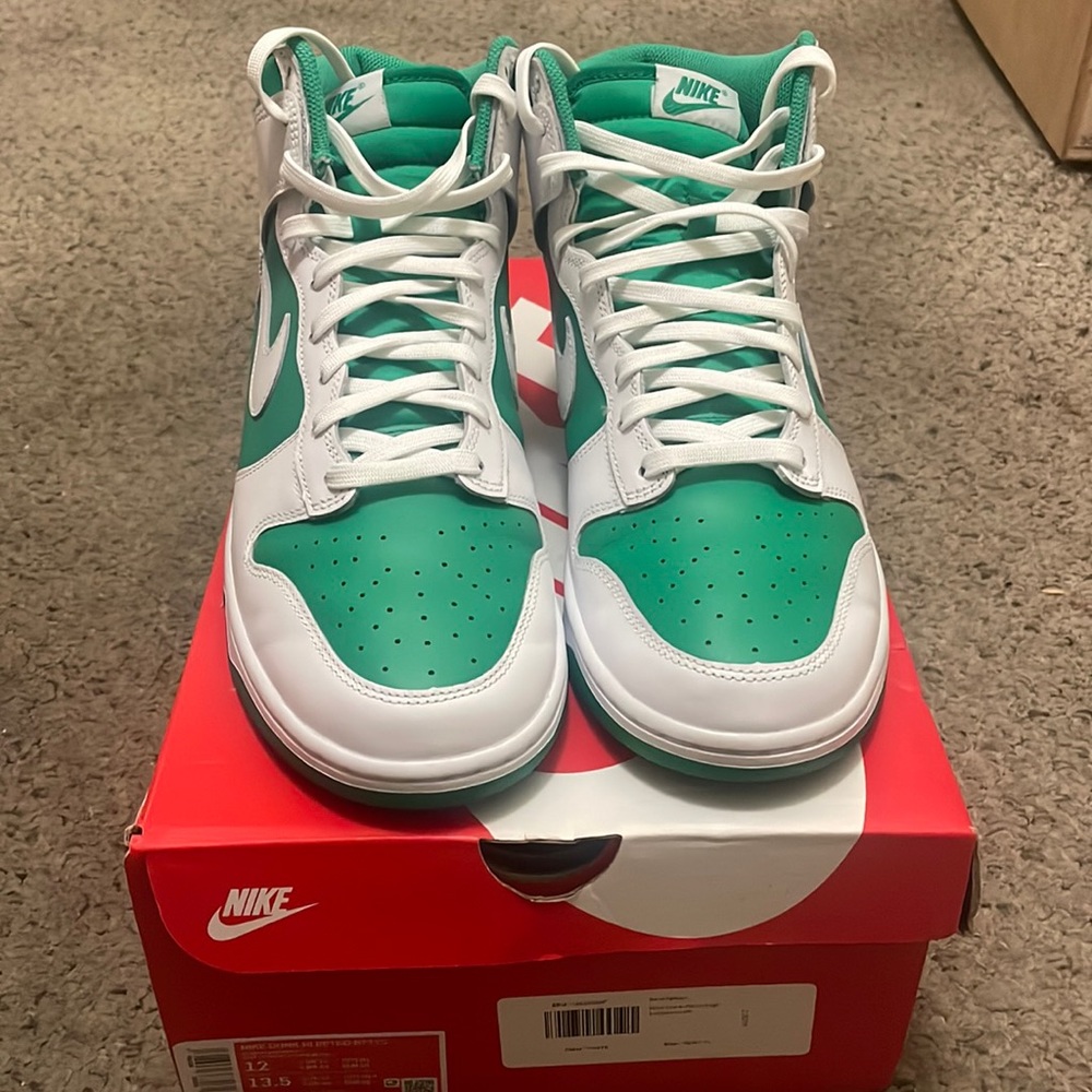 Men’s Nike Hightop Dunks size 12
